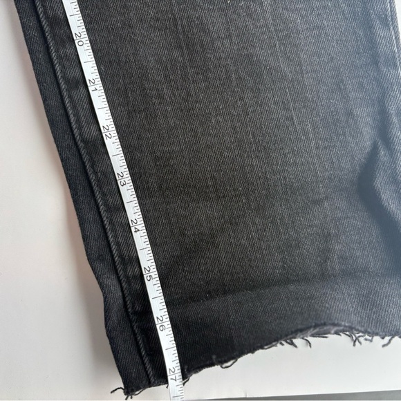Old Navy O.G. Straight Black Jeans Size 6 Raw Hem - Picture 8 of 9